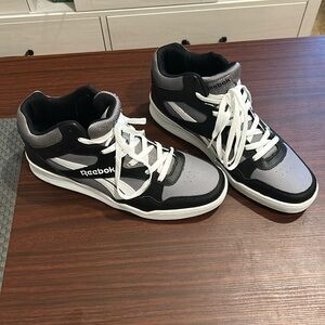Reebok Galaxy 1 Mens 11.5 Black Gray White Basketball Shoes Sneakers